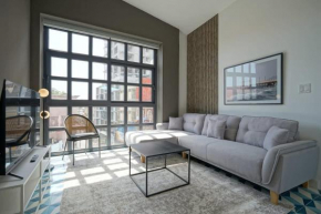 Modern 1BR in Santa Ana